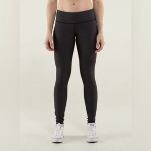Lululemon Wunder Under Pant
Diamond Dot Black White / Black size 4 EUC